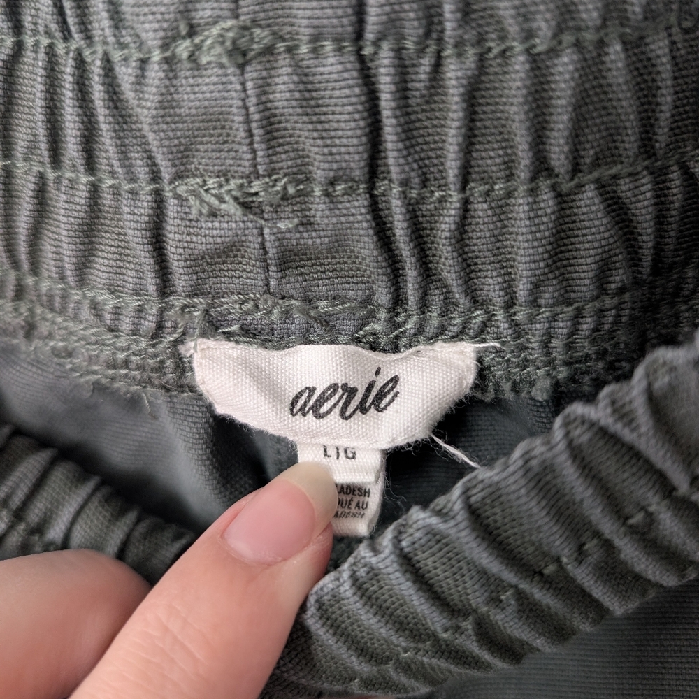 Aerie Dark Green Boardwalk Women's Cotton Shorts Zipper Detail Size L - Picture 2 of 4